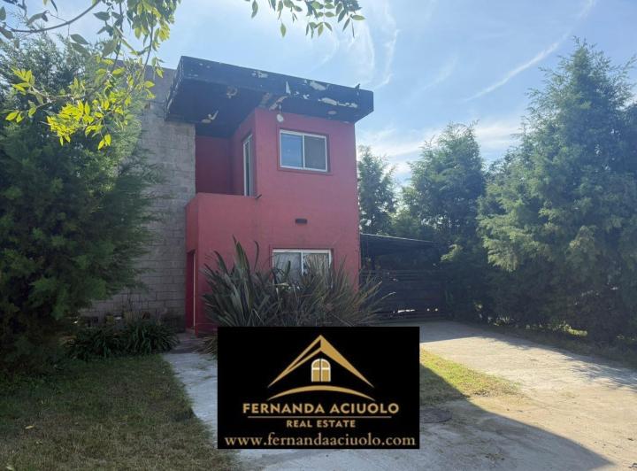 Casa · 300m² · 4 Ambientes · 1 Cochera