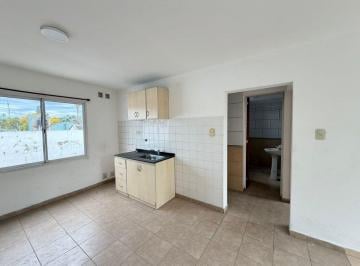 Departamento · 40m² · 2 Ambientes · Remax Alquila/depto/ 1 Dormi/ingreso Independiente