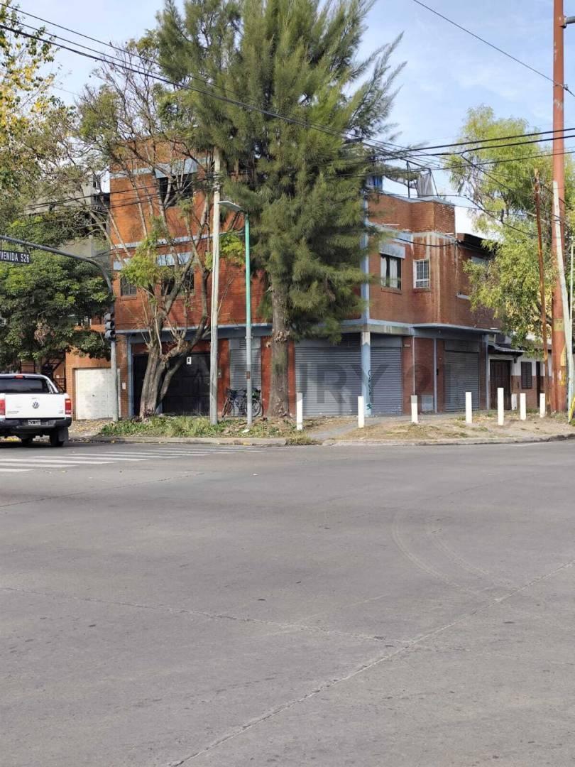25 y 526,  Tolosa, La Plata