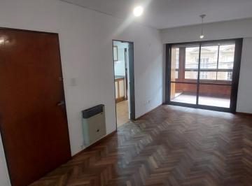 Departamento · 60m² · 3 Ambientes · Alquiler 2 Dorm. con Patio - Entre Rios 1100 Rosario