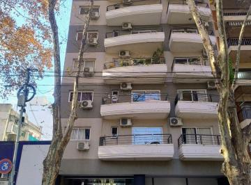Departamento de 2 ambientes, Villa Urquiza · Dueño Alquila Departamento 2 Ambientes Al Frente con Cochera Fija