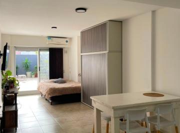 Ambiente, no incluye muebles · Monoambiente con Patio Orientación Norte