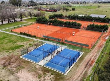 Terreno · 1052m² · Terreno en Venta - - 1052 m - Country Club Privado Loma Verde
