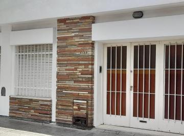 Casa · 190m² · 5 Ambientes · 2 Cocheras · Casa en San Vicente