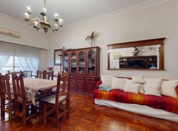 Departamento · 250m² · 5 Ambientes · 1 Cochera · Departamento en Venta Recoleta 5 Ambientes con Cochera