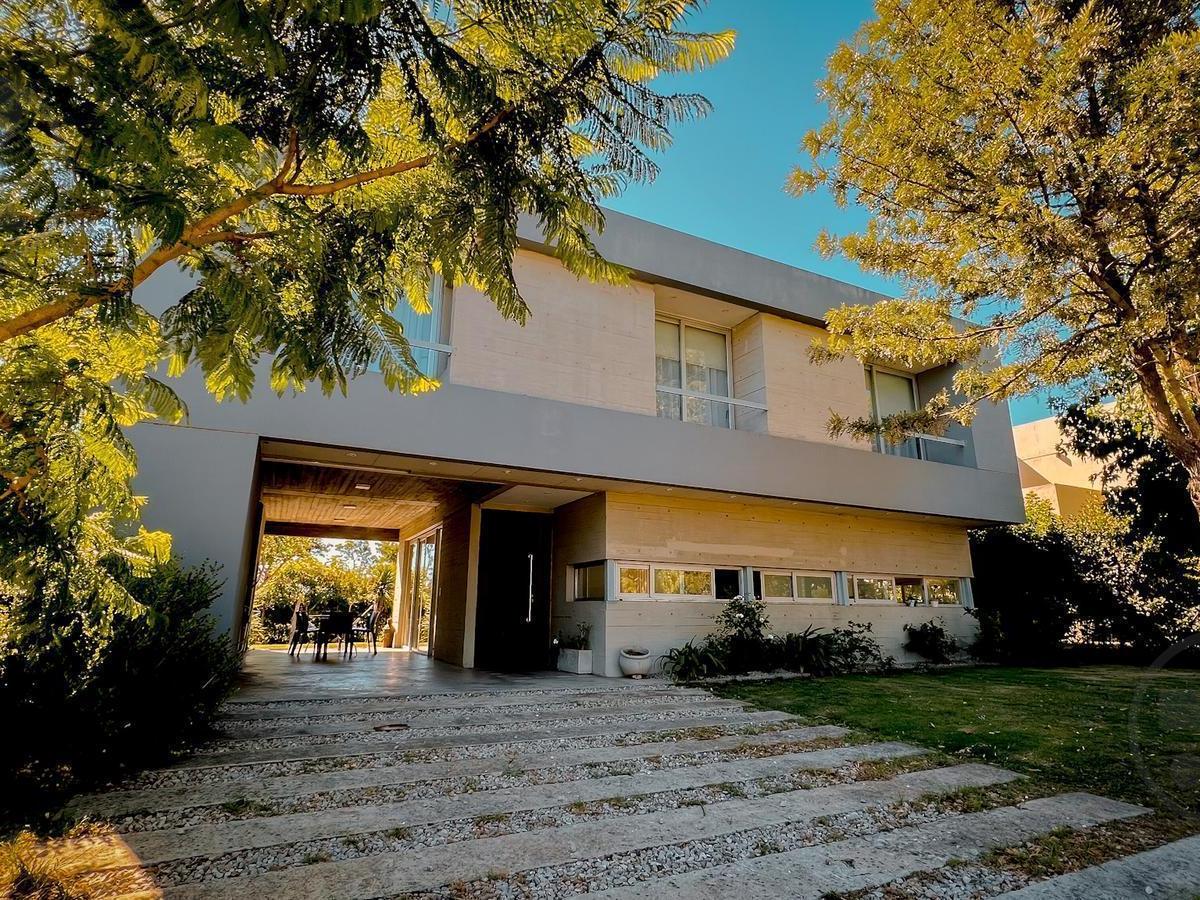 Venta | Casa 5 Ambientes | Barrio Privado LAS Prunas