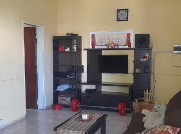 Casa · 119m² · 5 Ambientes · 1 Cochera · Casa en San Vicente
