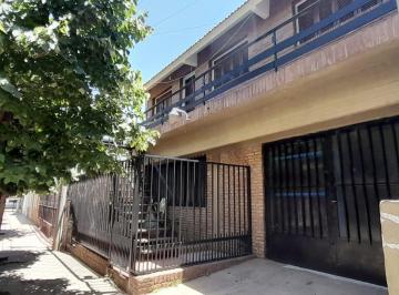 Casa · 378m² · 2 Ambientes · Casa en Parque San Vicente, con Galpón