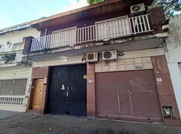 Departamento de 4 ambientes, Villa Luro · Piso Único de 4 Ambientes con Patio y Terraza.
