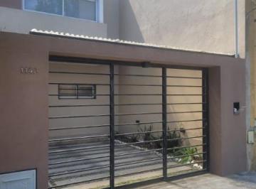 Departamento · 60m² · 3 Ambientes · 1 Cochera · Duplex de Dos Dorm. en Alquiler en La Plata