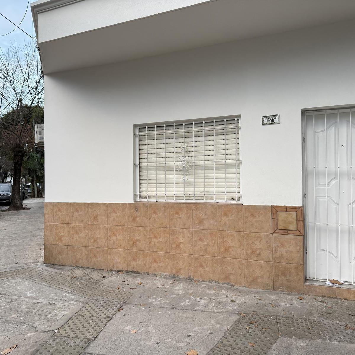 Mercedes al 600,  Floresta, Capital Federal
