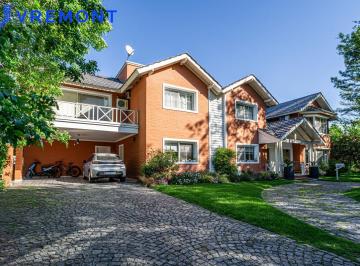 Casa · 396m² · 7 Ambientes · 2 Cocheras · Casa Estilo Country, Mapuche Country Club, Panamericana Km 48.