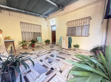 Casa · 75m² · 3 Ambientes · Casa 2 Dorm. Interna Unica Belgrano