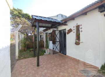 Casa · 45m² · 2 Ambientes · Casa en Lote Propio de 10x30/ Zona Residentes Permanente.