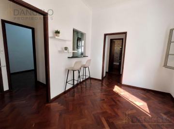 Departamento · 49m² · 3 Ambientes · 3 Amb - 2 Dorm. - Barra Desayunadora - Placard - Aire Acondicionado