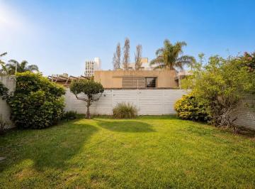 PH · 60m² · 4 Ambientes · PH en Venta de 1 Dormitorio y Parque