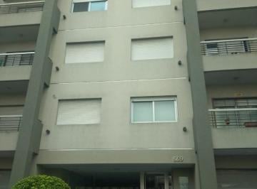 Departamento · 54m² · 2 Ambientes · 1 Cochera · Departamento 2 Amb. C/cochera Alquila Moron