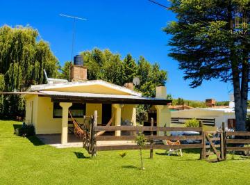 Casa · 528m² · 3 Ambientes · 1 Cochera · Casa en Venta - Agua de Oro
