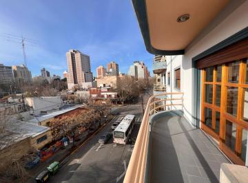 Departamento · 75m² · 4 Ambientes · 1 Cochera · Departamento en Centro de Neuquén