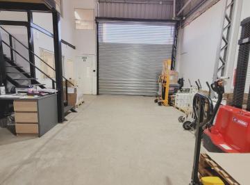 Bodega-Galpón · 490m² · 5 Ambientes · Galpón en Granadero Baigorria