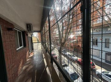 Departamento · 76m² · 4 Ambientes · 1 Cochera · Departamento en Belgrano R