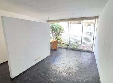 Casa · 55m² · 2 Ambientes · Duplex Interno con Patio y Terraza en Abasto