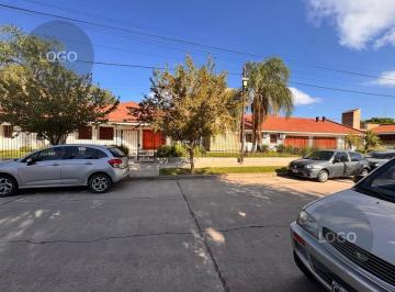 Casa · 867m² · 5 Dormitorios · Venta de Casa en Barrio Granja de Funes. Cordoba.