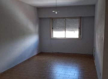 Departamento · 43m² · 2 Ambientes · 1 Cochera · Departamento 2 Amb Cfte Moron Alquila