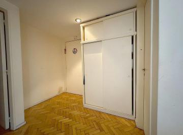 Departamento · 49m² · 2 Ambientes · Departamento de 2 Ambientes en Alquiler con Balcón Al Frente