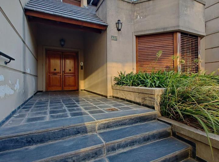Casa · 337m² · 10 Ambientes