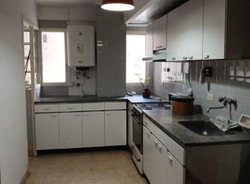 Departamento de 4 ambientes, Rosario · Impecable Departamento con Cocina Comedor y Baño de Servicio