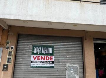 NFX-NFX-192_2 · Excelente Local Comercial Sobre Av Arieta Frente Al Banco Provincia, de 3,60 X 7 m. Centro de Vill