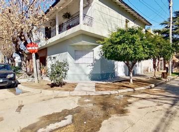 Casa · 157m² · 6 Ambientes · Casa en Venta San Isidro