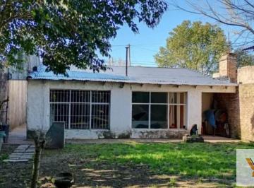 Casa · 70m² · 3 Ambientes · Casa en Venta - 2 Dorm. 1 Baño - 320 m - La Plata