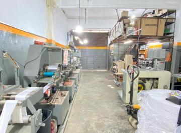 Bodega-Galpón · 75m² · Venta de Galpon / Taller en Pompeya