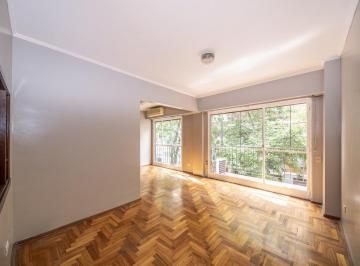Departamento · 60m² · 3 Ambientes · 3 Ambientes Al Frente con Balcón - Living y Comedor - Excelente Estado