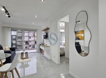 Departamento · 49m² · 3 Ambientes · Venta - Departamento Tres Ambientes Reciclados con Balcon Terraza - Av Colon 1865