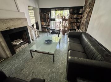 PH · 107m² · 4 Ambientes · 1 Cochera · PH en Venta Al Frente con Cochera en Villa Luro