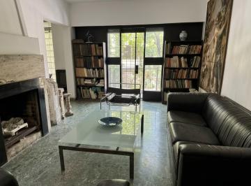 PH · 107m² · 4 Ambientes · 1 Cochera · PH en Venta Al Frente con Cochera en Villa Luro