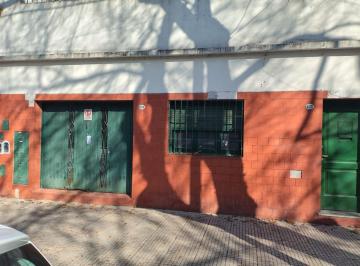 Fachada · PH en Saavedra