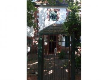 Casa · 400ha · 5 Ambientes · 1 Cochera · Venta Import. Chalet 5 Dorm. Pringles y Colon