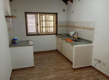 Departamento · 45m² · 2 Ambientes · Venta - Depto. 2 Amb. en 2do Piso por Escalera - Quilmes Centro