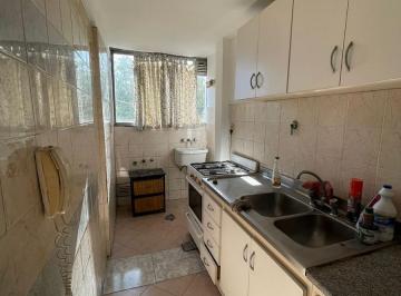 Departamento · 80m² · 4 Ambientes · Alquiler - Depto 4 Ambientes en 2do Piso por Escalera - Bernal Oeste