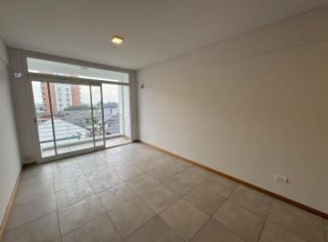 Departamento · 30m² · 1 Ambiente · Alquiler - Luminoso Depto. Monoambiente - Sin Expensas - Bernal