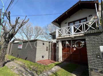 Casa · 870m² · 4 Ambientes · 3 Cocheras · Venta Lote 870 m² Playa Grande