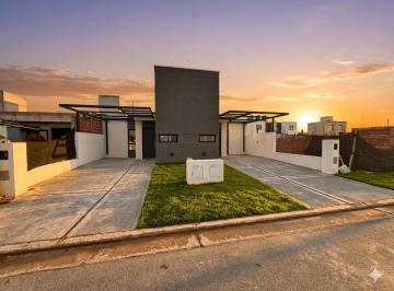 Casa · 126m² · 3 Ambientes · 1 Cochera · Casa en Quebrada de Manantiales