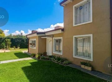 Casa · 532m² · 4 Ambientes · 2 Cocheras · Venta de Casa en Carlos Paz Barrio Santa Rita del Lago (Tres Cuadras del Lago).