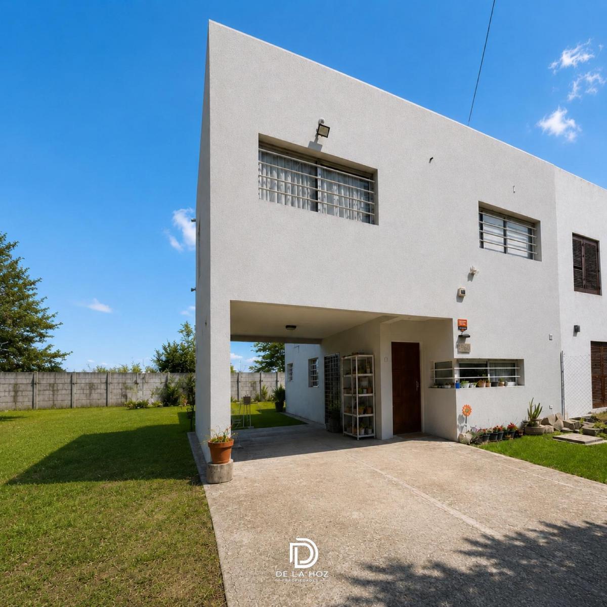 Casa moderna 4 amb, 130m² con cochera y gran parque – Las Margaritas