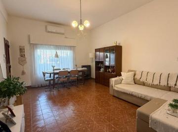 Casa · 135m² · 4 Ambientes · 3 Cocheras · Venta Casa 4 Amb y Monoambiente Al Fondo - Boulogne - Apta Crédito