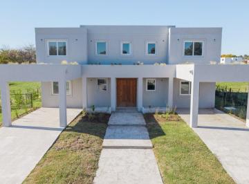 Casa · 262m² · 7 Ambientes · 6 Cocheras · Venta Casa - 7 Ambientes - Pilara